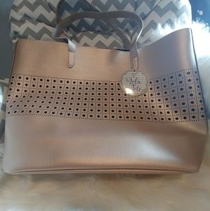 🌟BNWT🌟 The Lola Tote